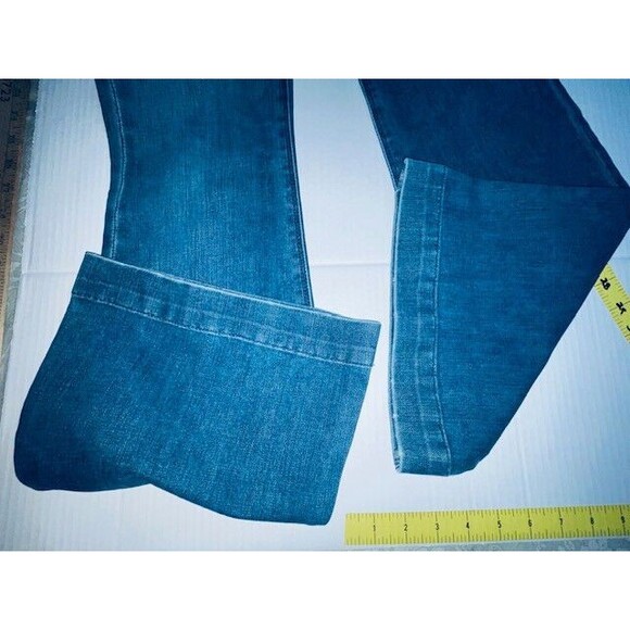 DL1961 Womens Low Rise Roxy Kick Flare Light Wash Size 26x33 Fits 27x33 - Picture 11 of 16